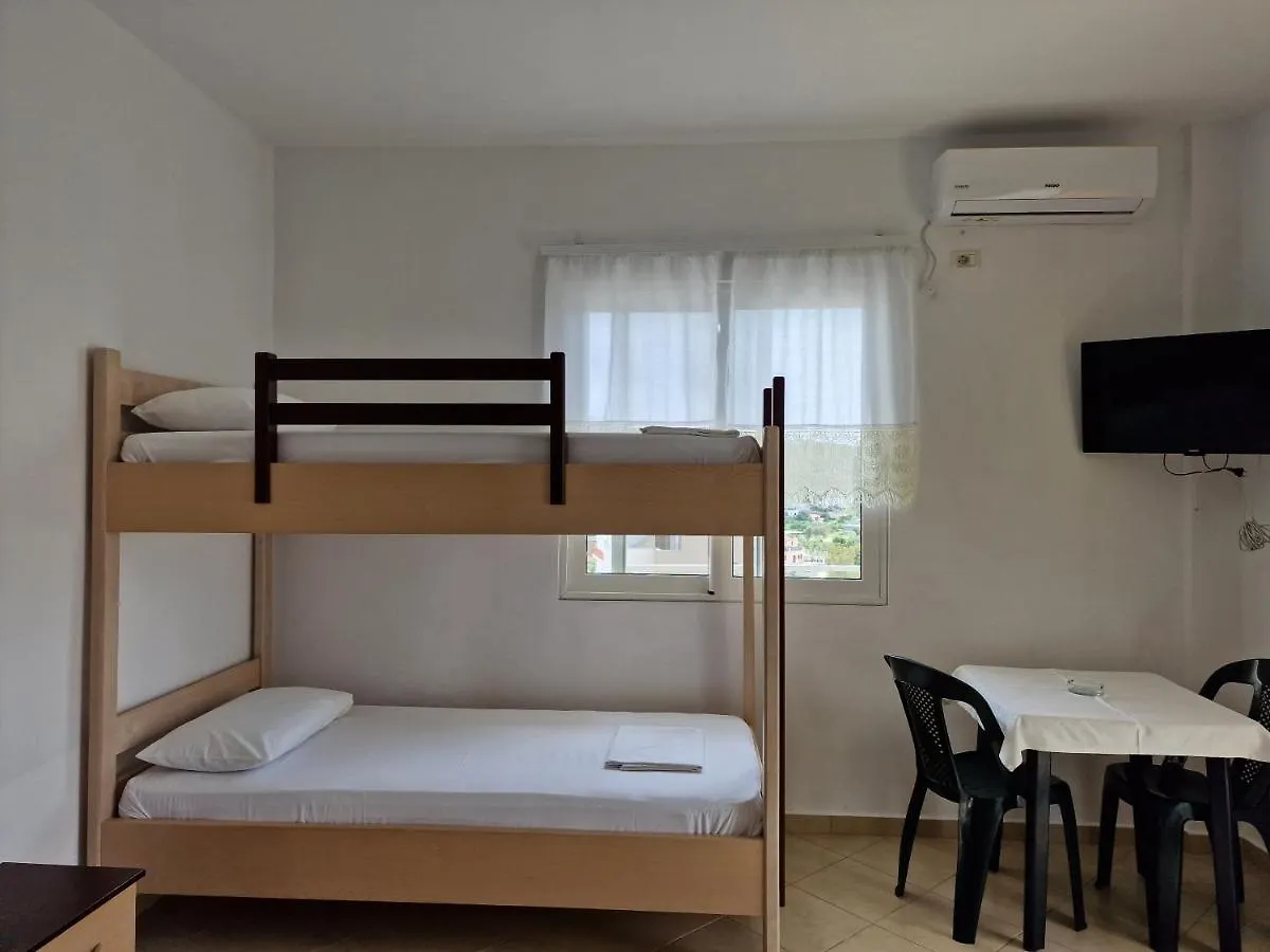 Studio Eno Ksamil 0*,  Albania